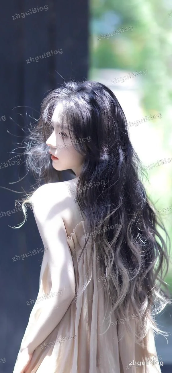 美女